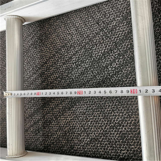 บันไดอลูแสดง 02