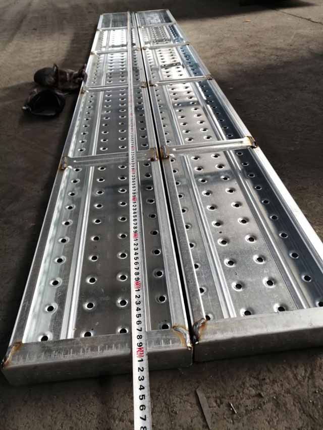 แผ่นโลหะ 17