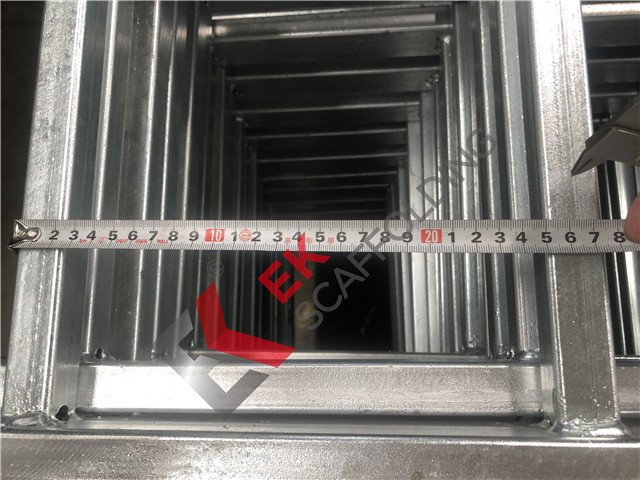 EK HOOK-ON LADDER 03 