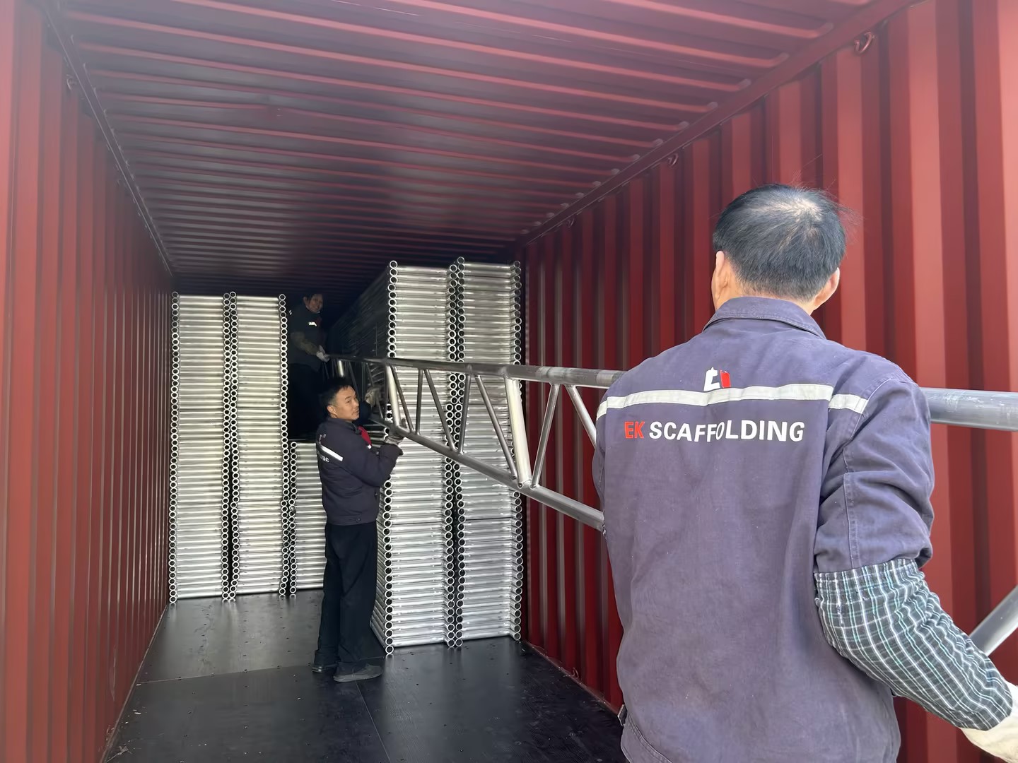 นั่งร้านอลูมิเนียม การจัดส่งสินค้าคานนั่งร้านอลูมิเนียม การจัดส่งสินค้าคานนั่งร้านอลูมิเนียม 