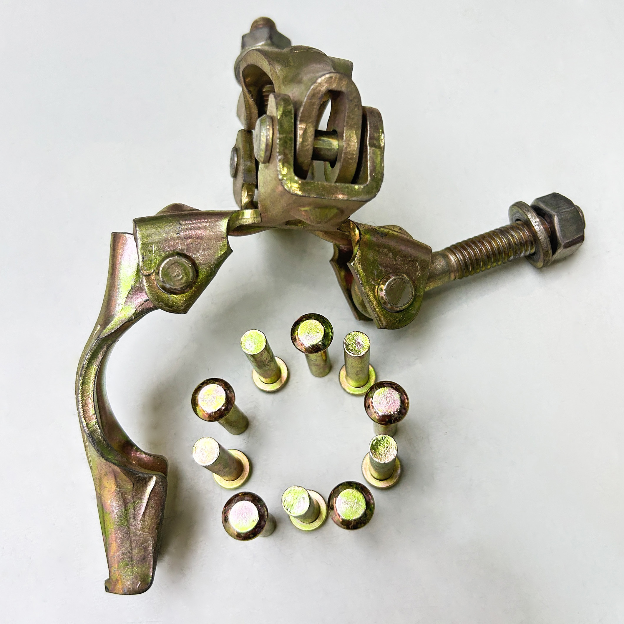 UK กดหมุดย้ำนั่งร้าน Coupler