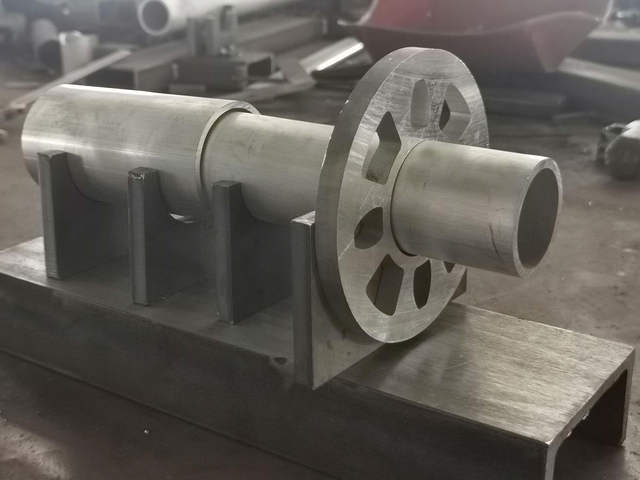 ปลอกคอนั่งร้าน