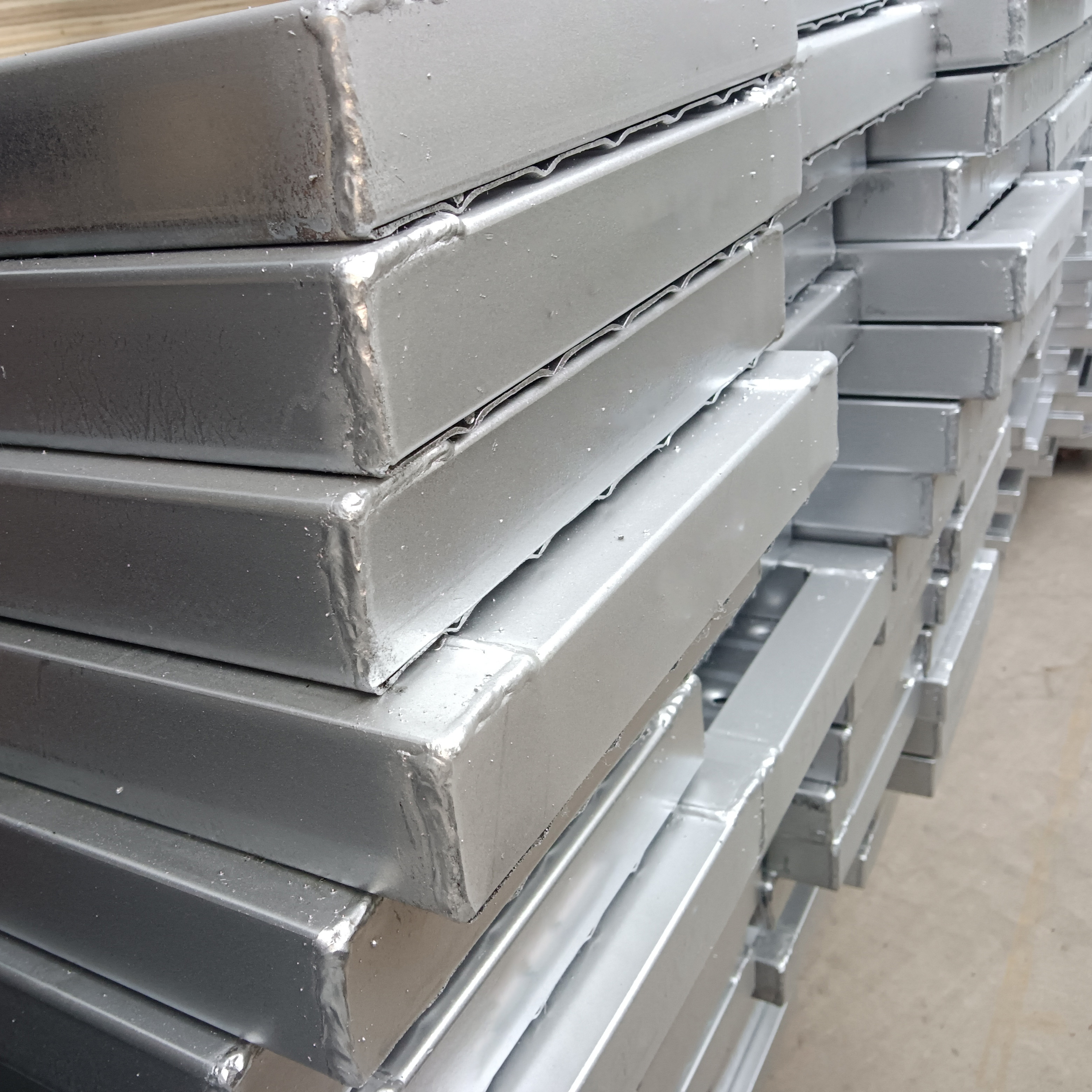 ไม้กระดานปิด