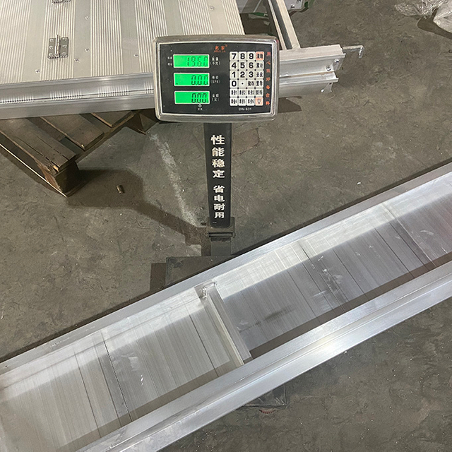 อลูมิเนียม ringlock นั่งร้านครึ่งแพลตฟอร์ม 2.4m