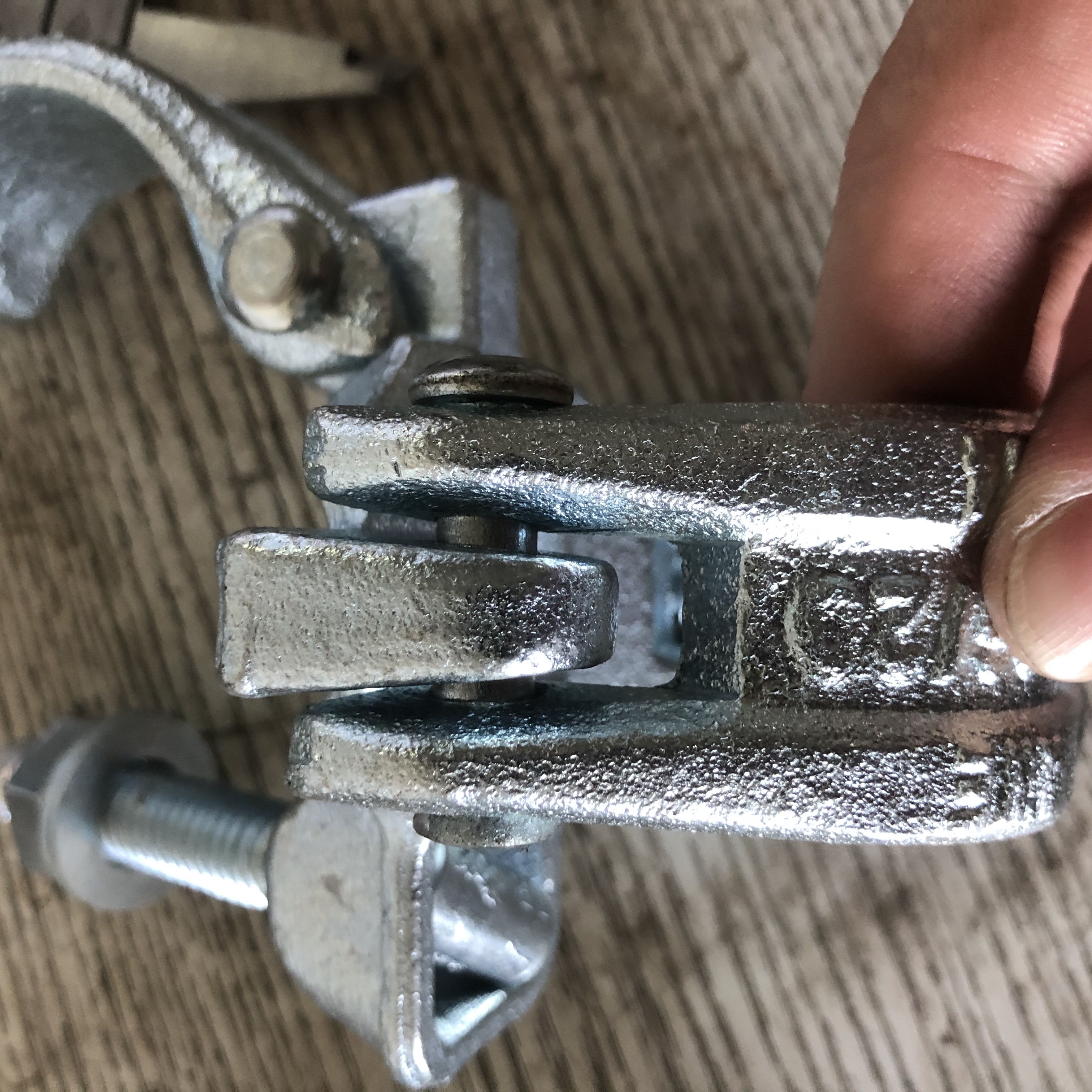 ลดการปลอมตัวเป็นคู่ Coupler