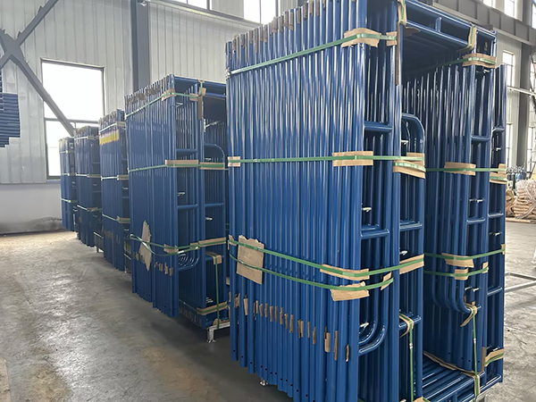 เดินผ่านเฟรม