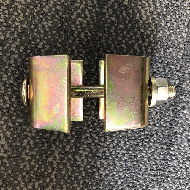 การชุบสังกะสีชุบสากลสากล Coupler