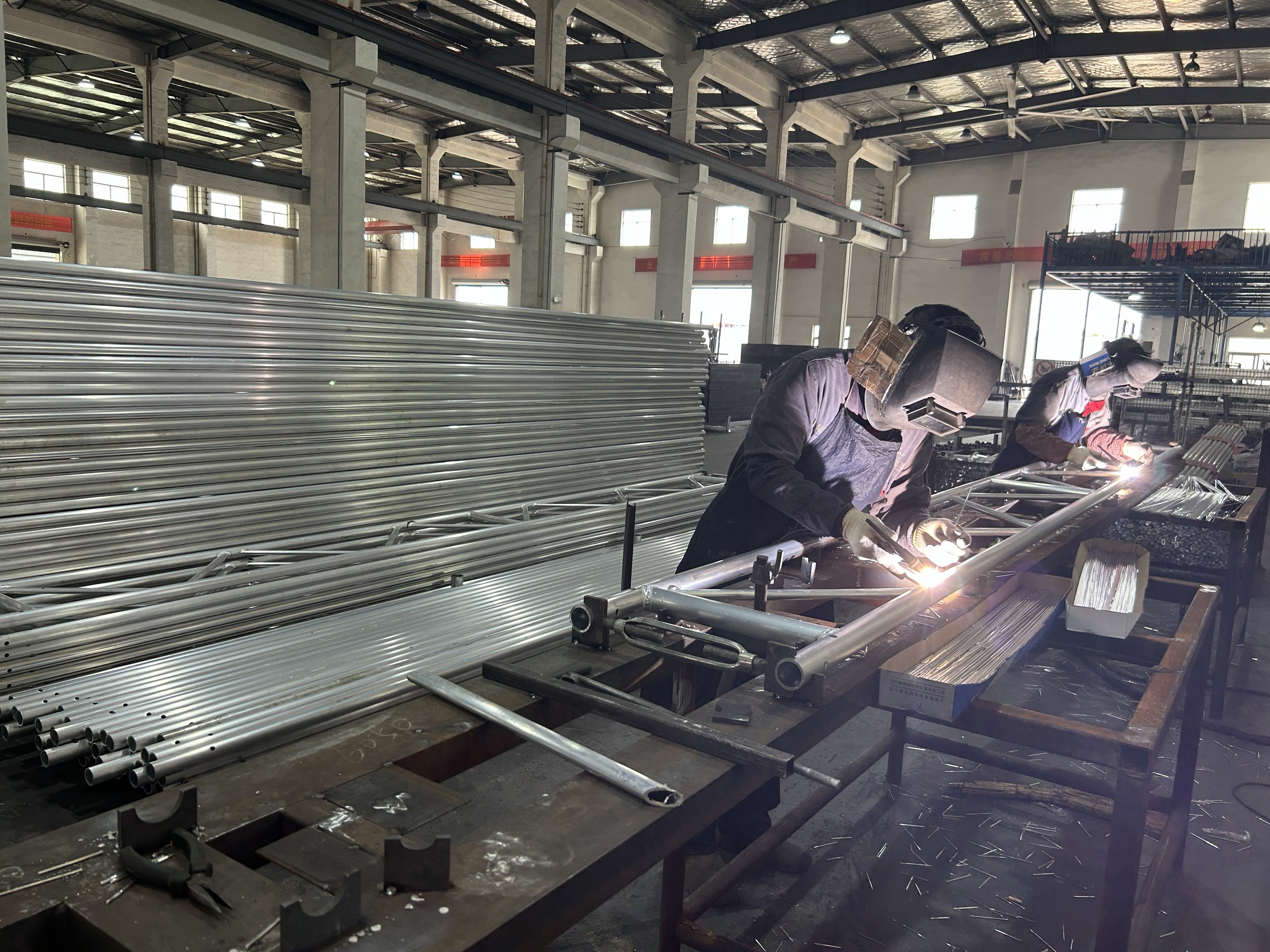 ลำแสงอลูมิเนียม 