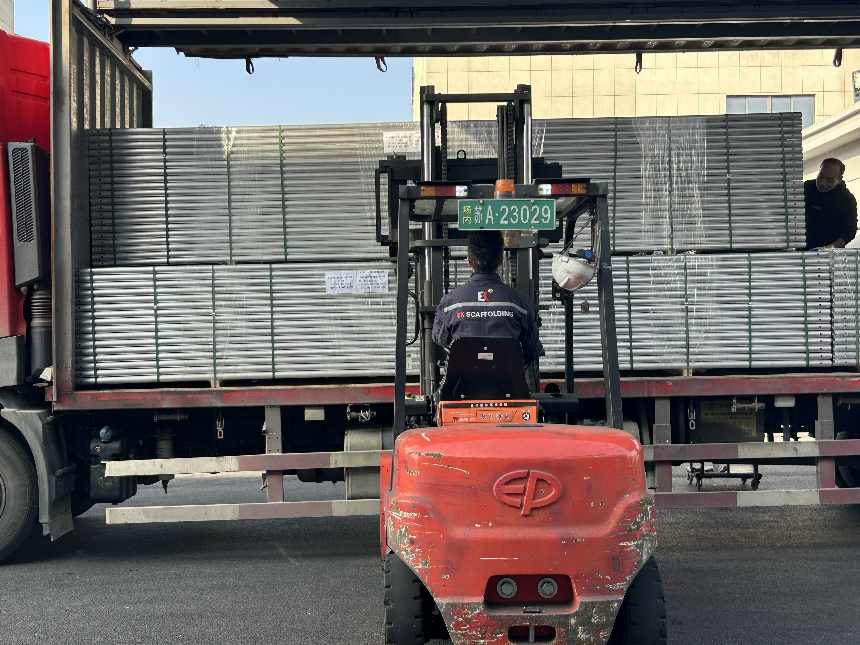 อลูมิเนียมตาข่ายbeamการจัด 