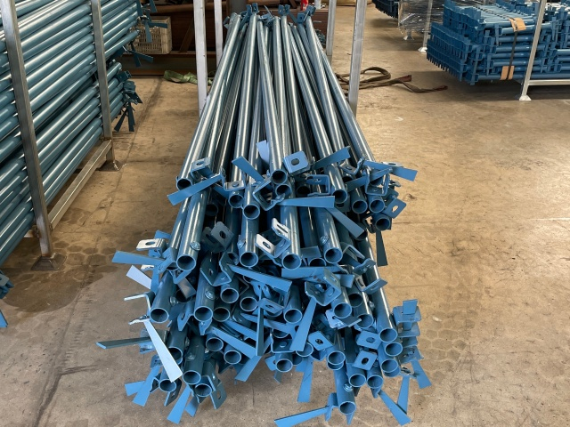 Kwikstage scaffolding diagonal brace