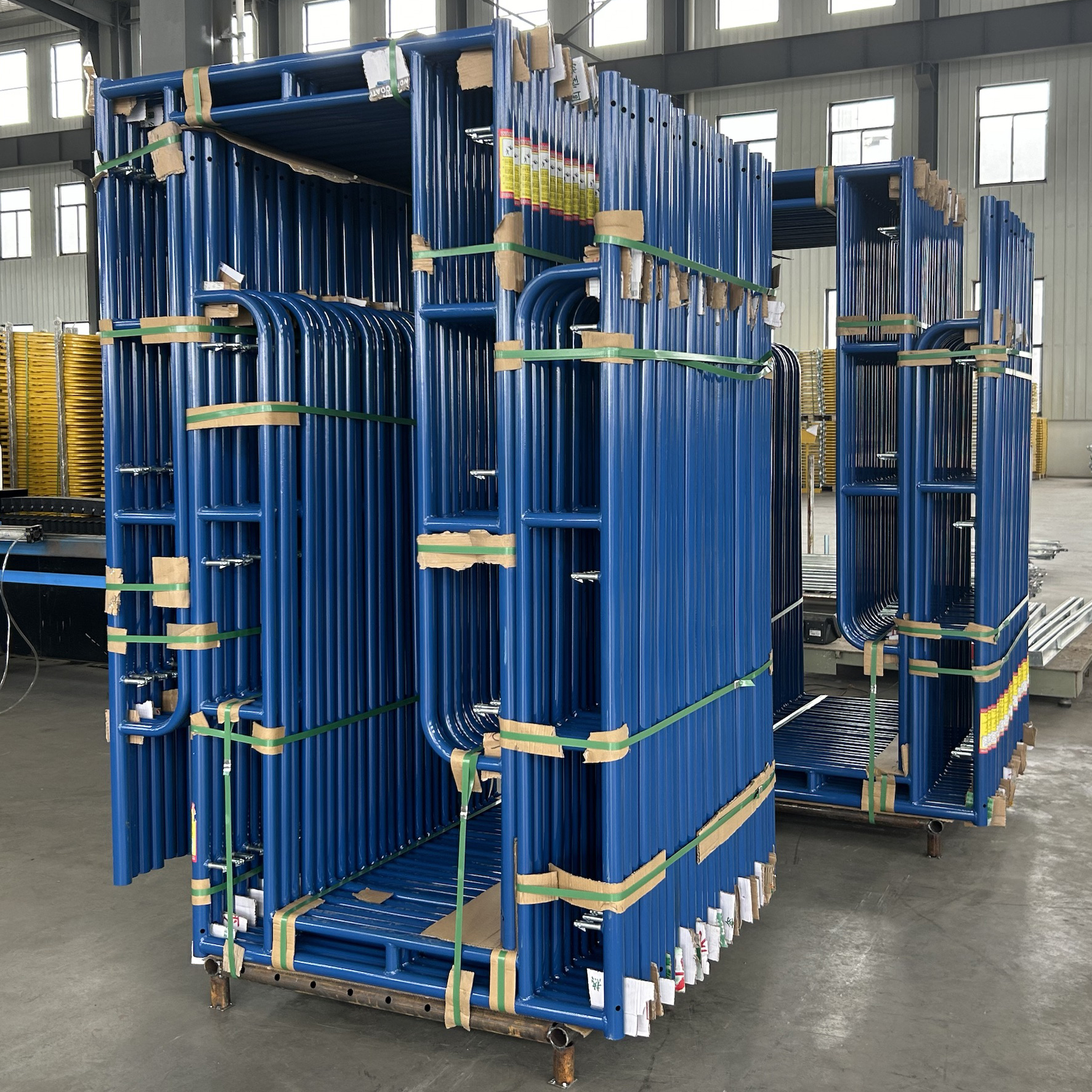 เดินผ่านเฟรม