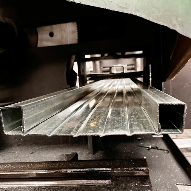 ไม้กระดานปิด