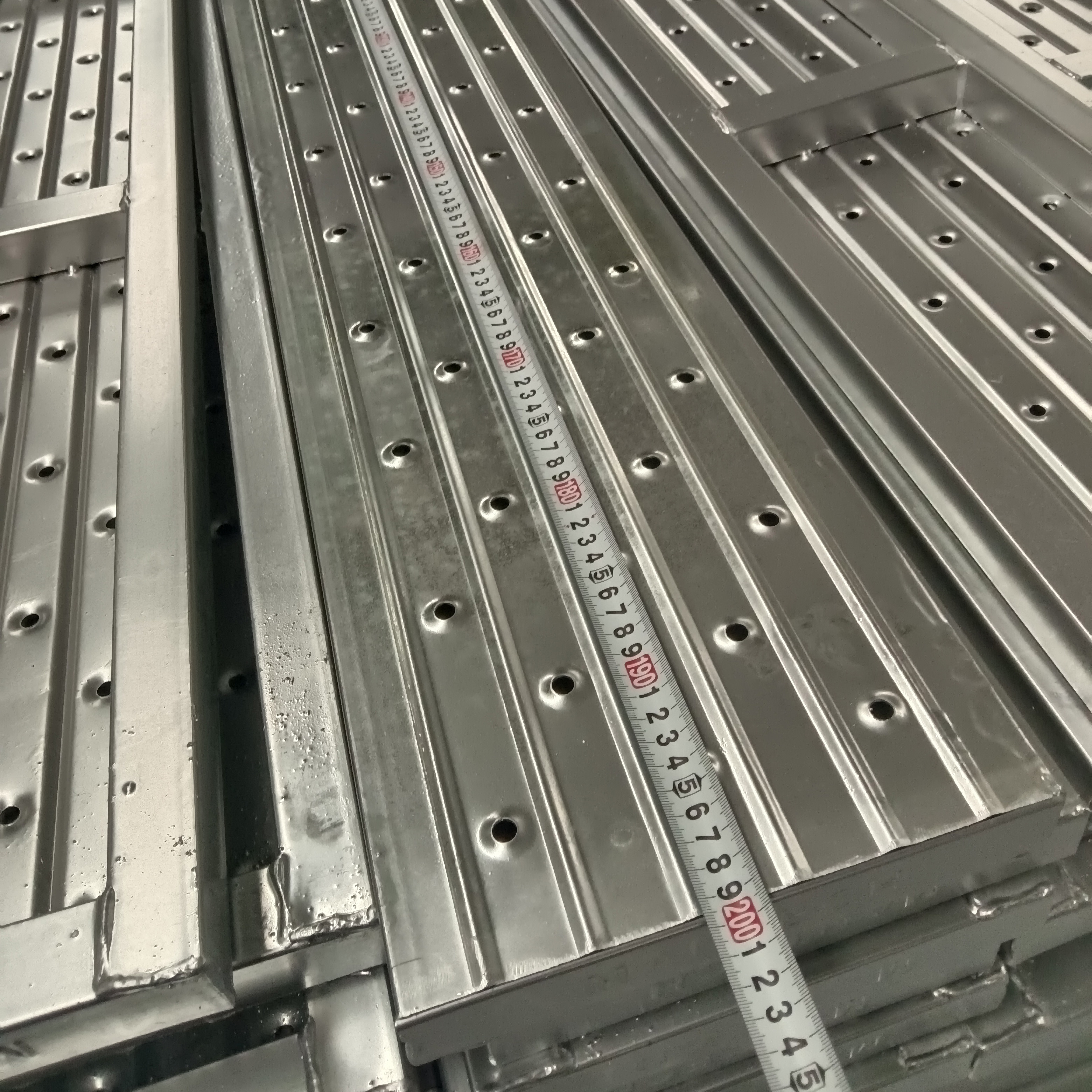 ไม้กระดานปิด 2.0 ม.