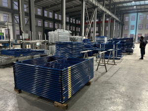 เดินผ่านกรอบ