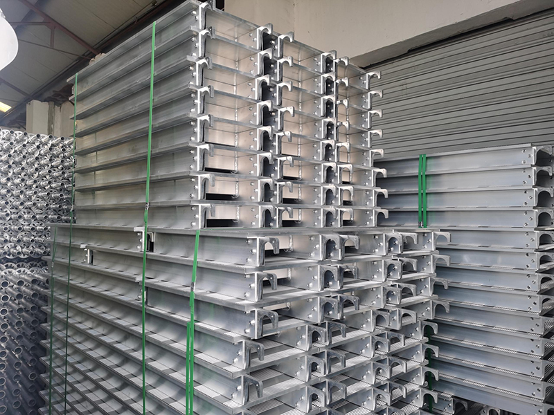 ไม้กระดานนั่งร้านอลูมิเนียม