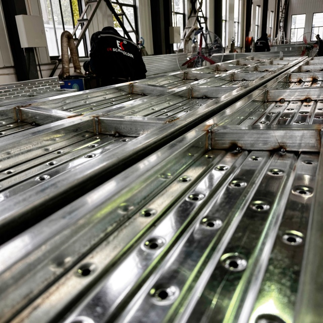 ไม้กระดานปิด