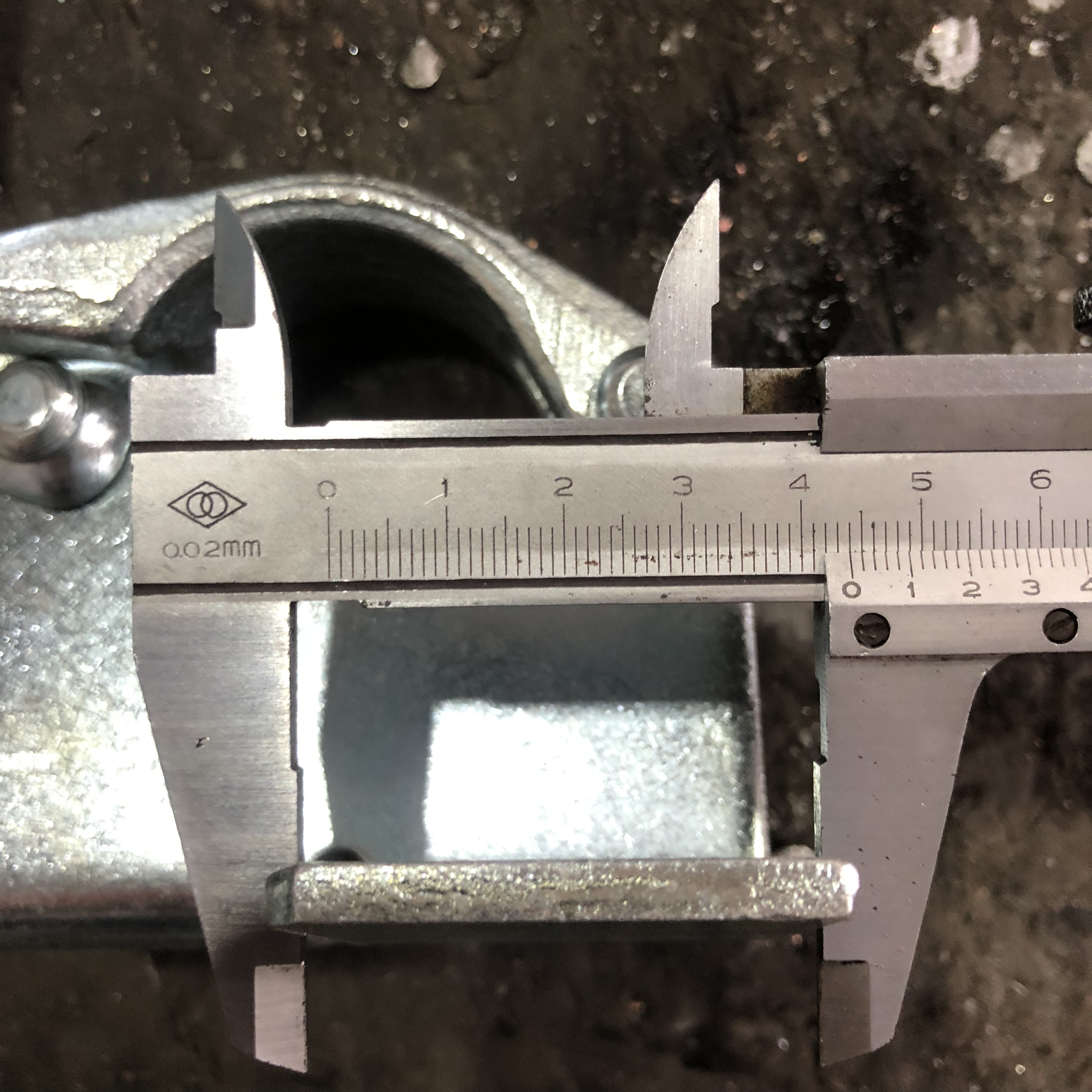 บอร์ดปลอมตัวเป็นตัวเชื่อมต่อกัน