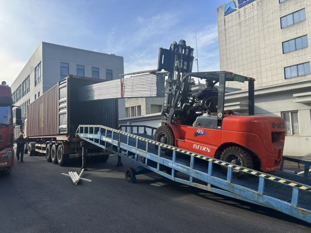 คานบันไดเหล็ก 