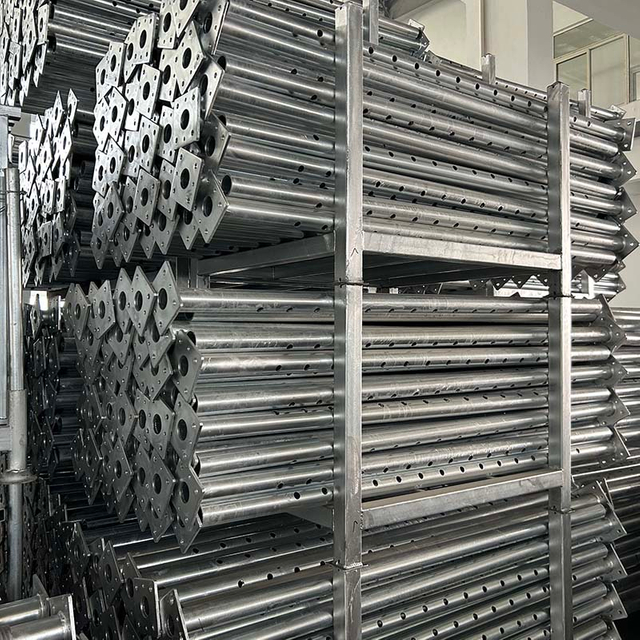 อุปกรณ์ประกอบฉากเหล็กนั่งร้านที่ปรับได้