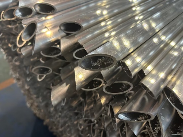 คานอัลลอย คาน 