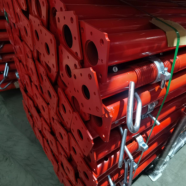 เสาเหล็กกล้าหนัก