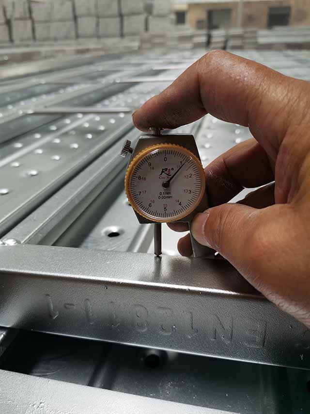 แผ่นโลหะ 09