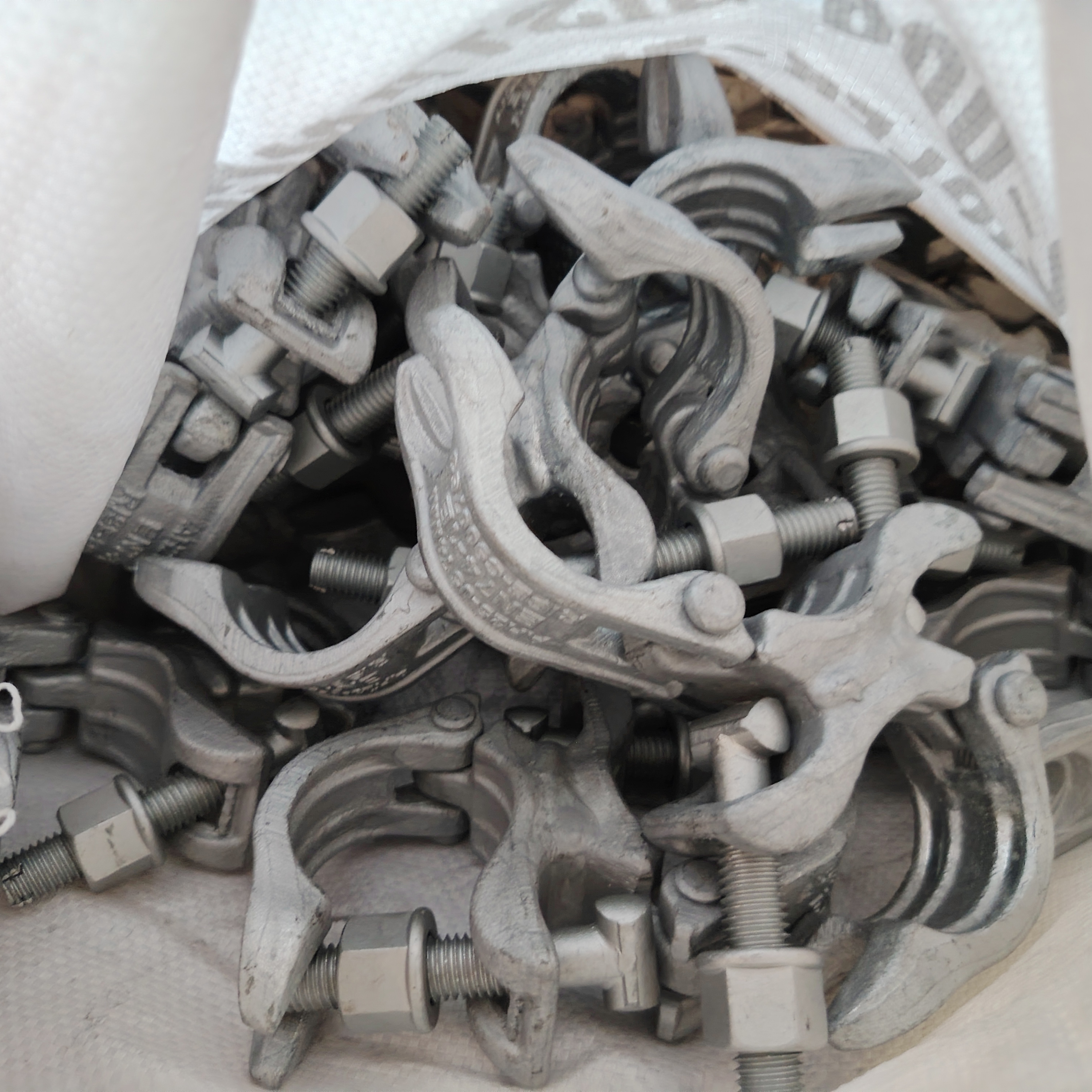 Distance Coupler - แคลมป์นั่งร้านรูปทรงพิเศษ 74 มม