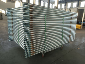 เดินผ่านกรอบ