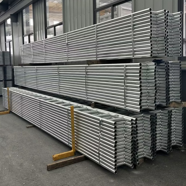 บีมบันไดเหล็ก 6 ม