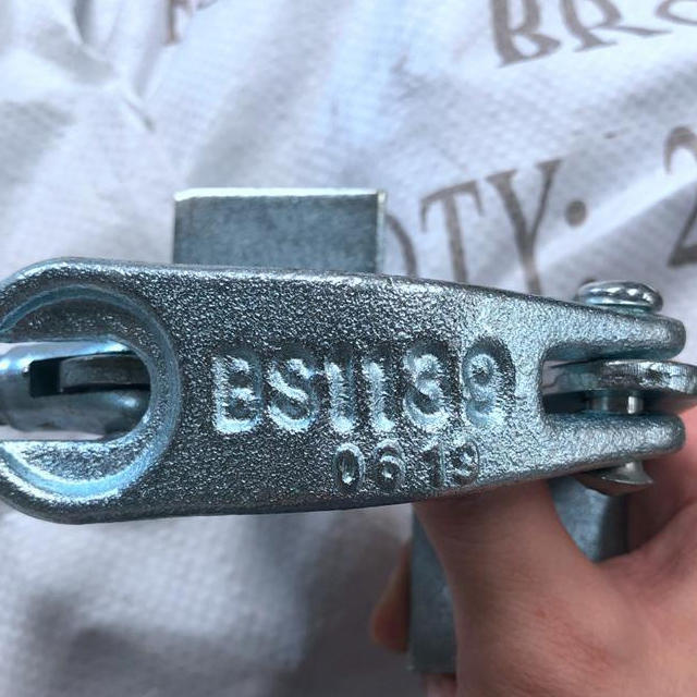 บอร์ดปลอมตัวเป็นตัวเชื่อมต่อกัน