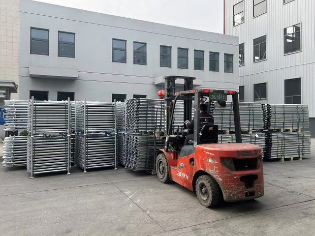 การส่งมอบระบบนั่งร้าน ringlock