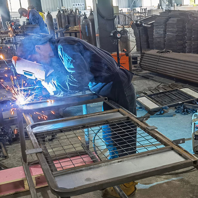 ประตูนั่งร้าน