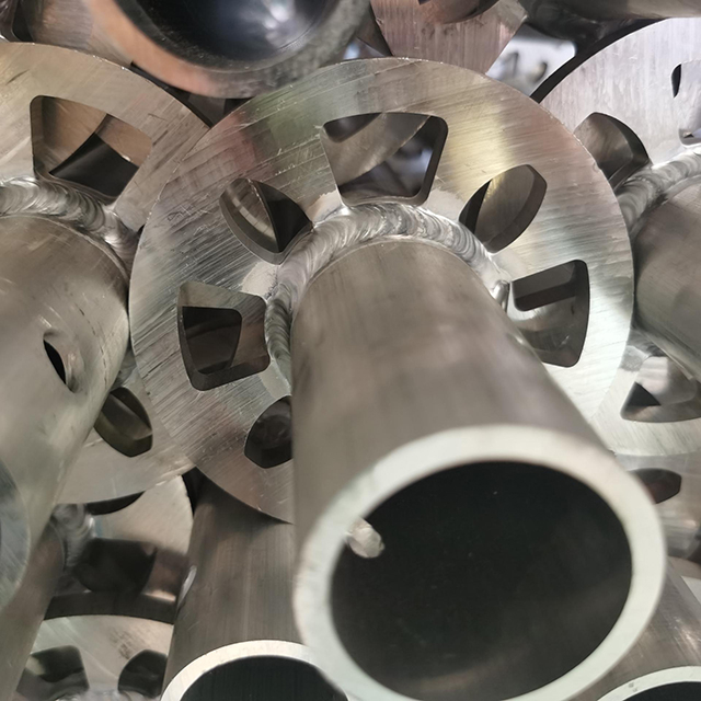 การนั่งร้านอลูมิเนียม