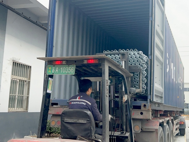 การส่งมอบระบบนั่งร้าน ringlock