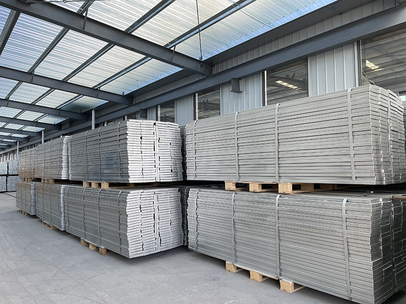 ไม้กระดานนั่งร้าน