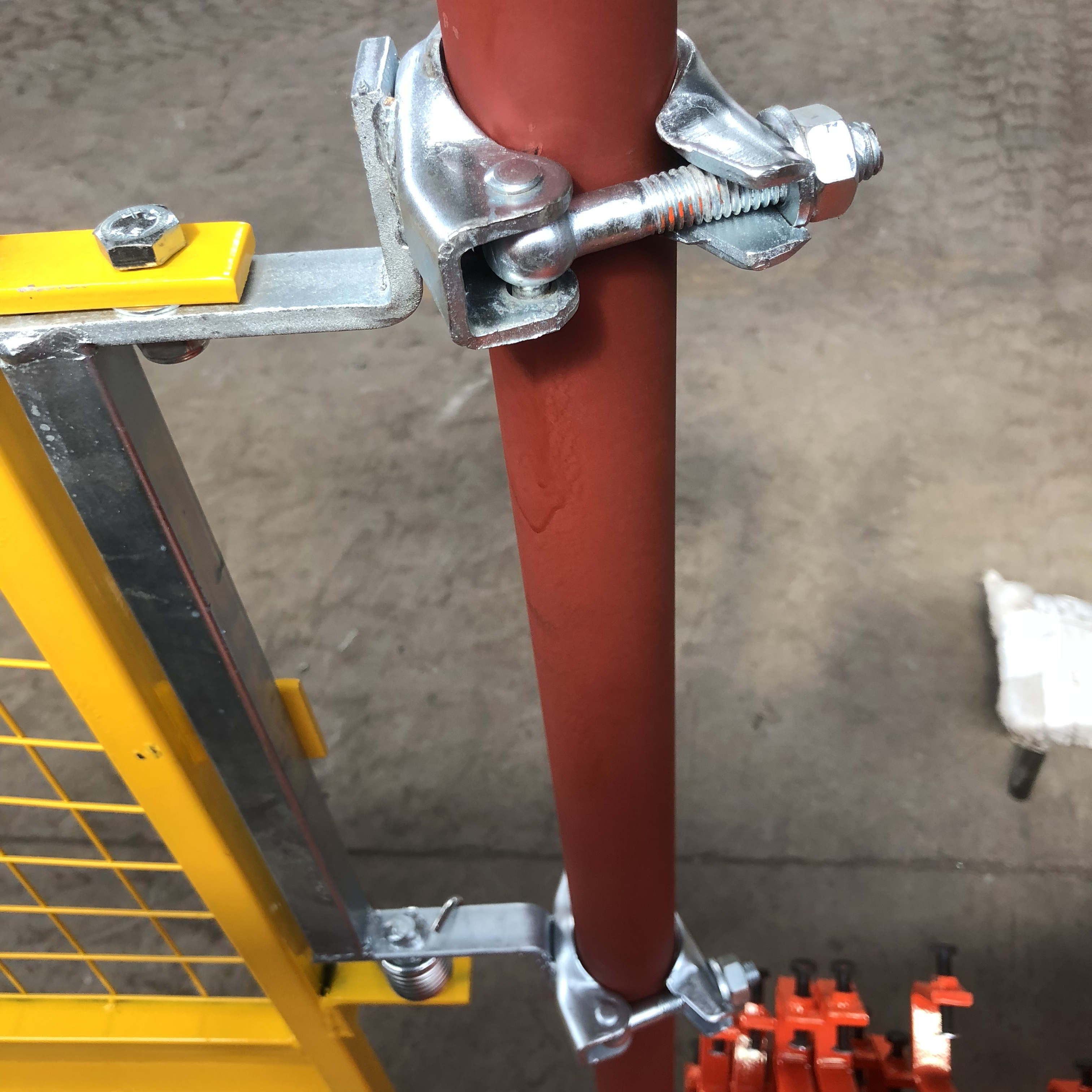 กรอบประตู