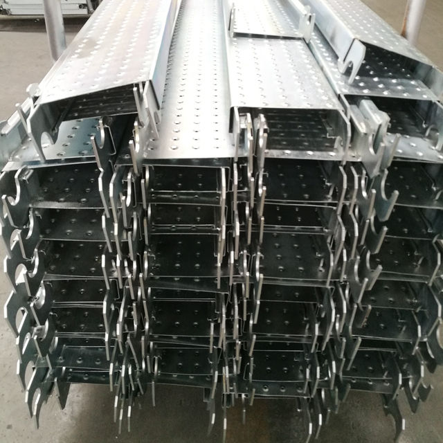 แผ่นเบ็ดแคนาดา 3