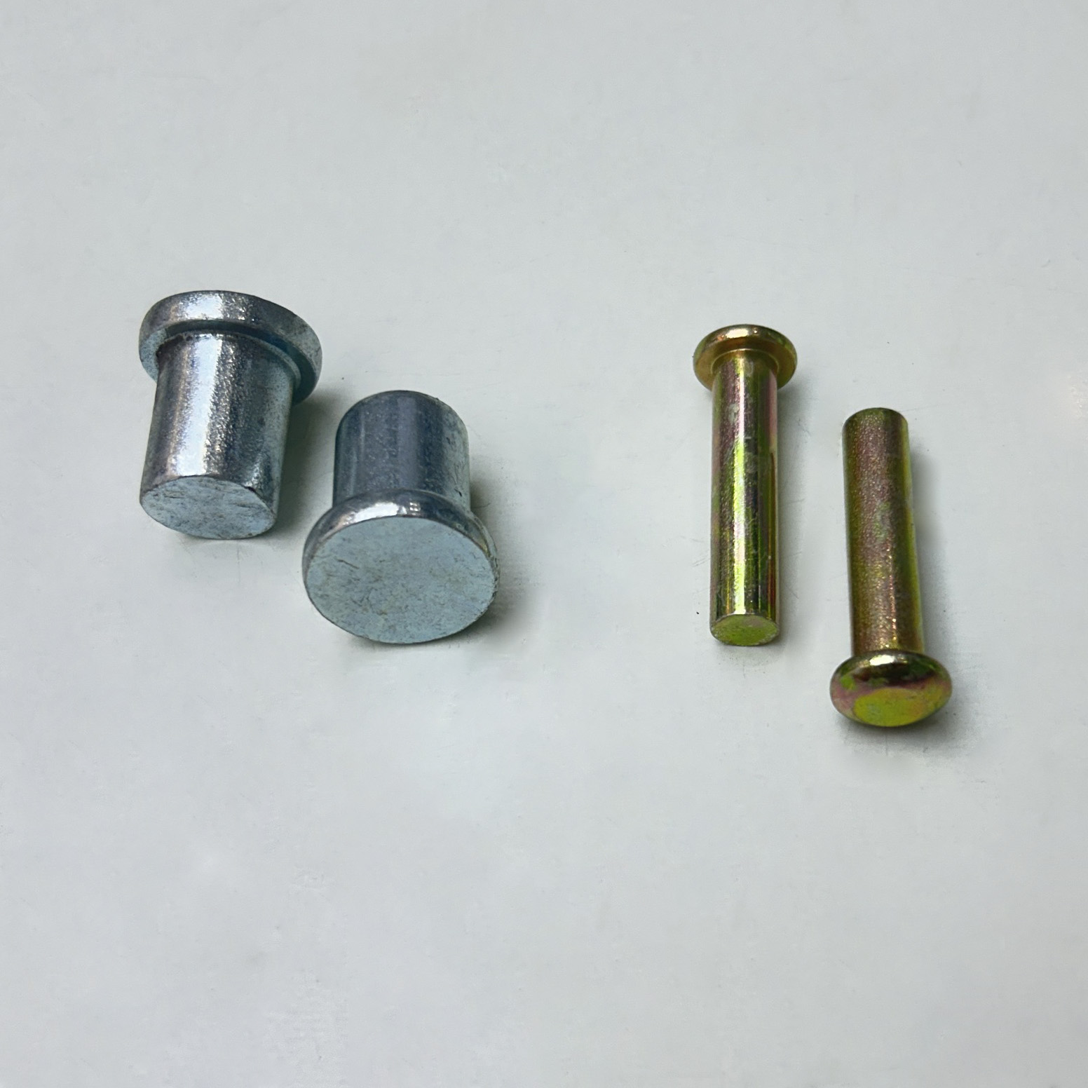 UK กดหมุดย้ำนั่งร้าน Coupler