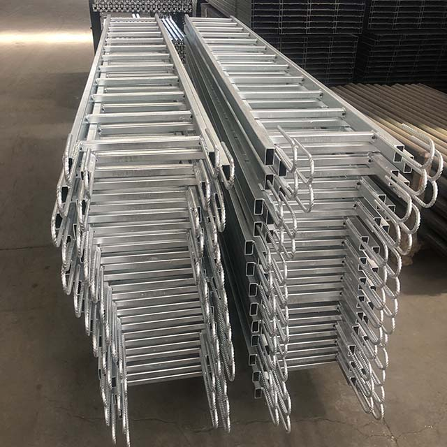 HDG Scaffolding Ladder Monkey Monkey Stash