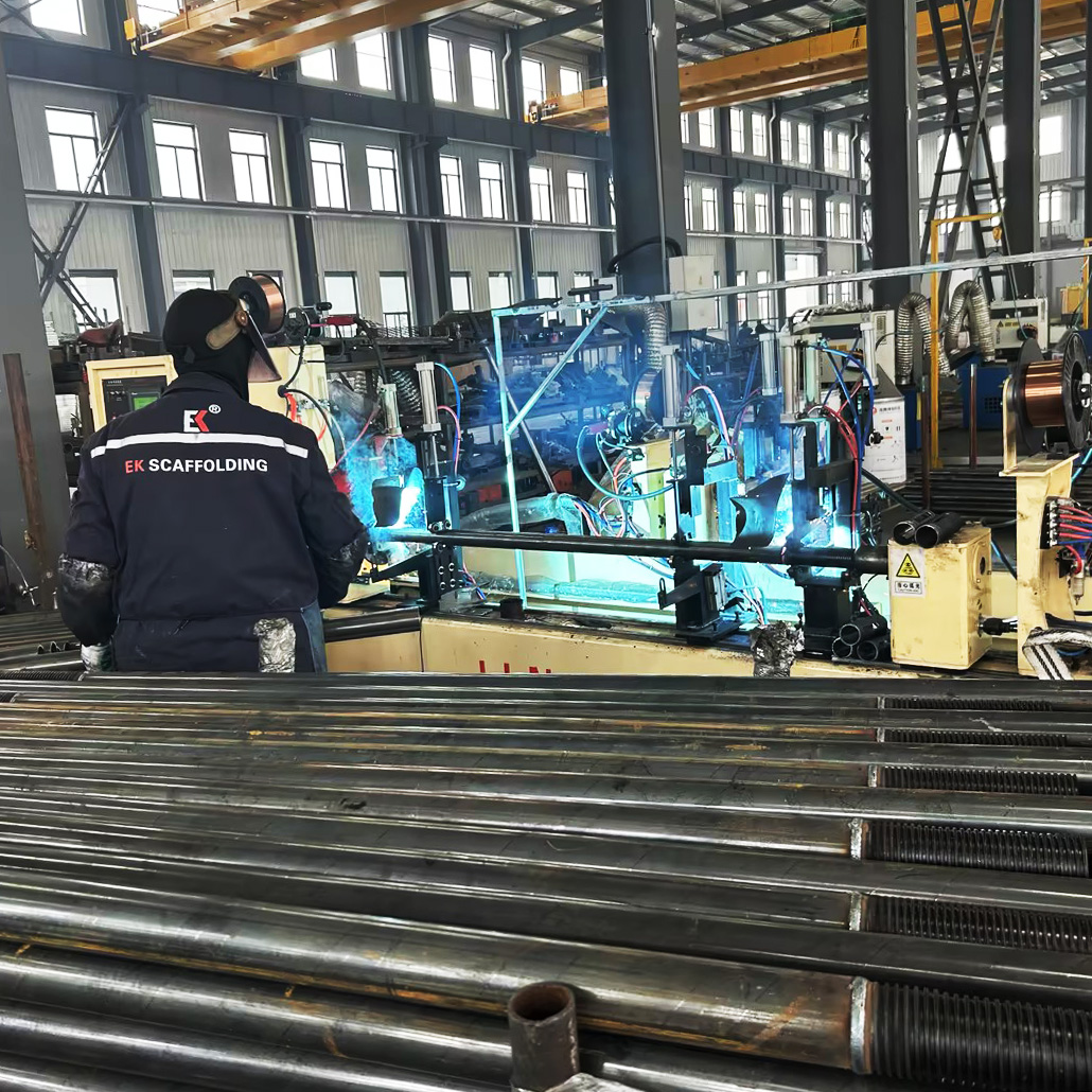 อุปกรณ์ประกอบฉากเหล็ก