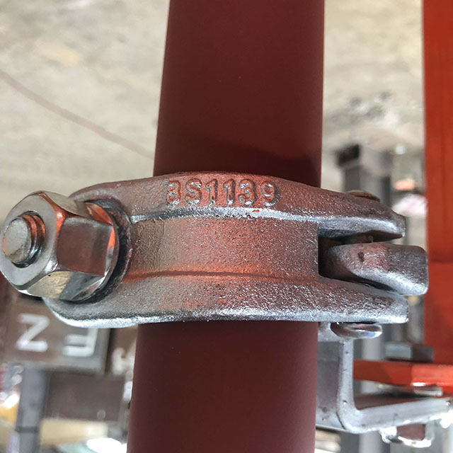 ประตูทางเข้า 