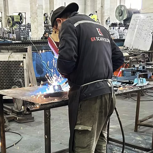 แผ่นฐานนั่งร้าน