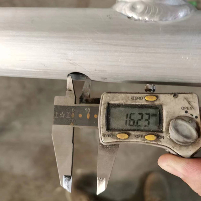 คานตาข่ายอลูมิเนียม